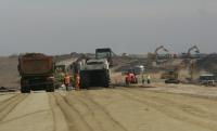 Imagine atasata: premierul_boc_pe_autostarada_timisoara_lugoj08_thumb_630_380.jpg